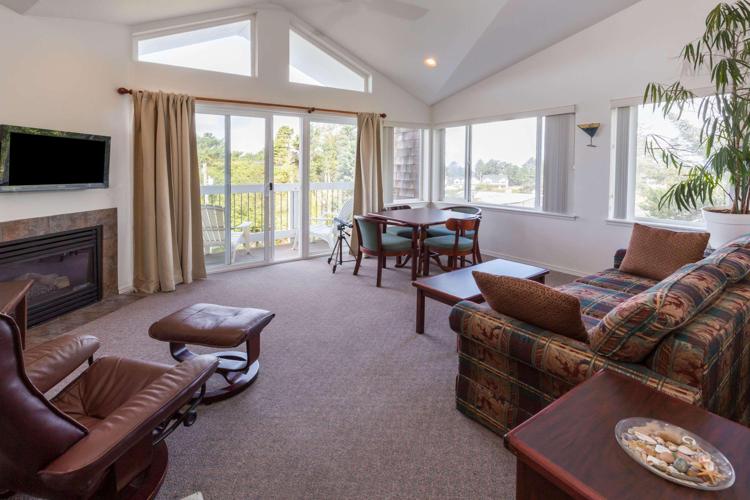 Travelodge By Wyndham Depoe Bay Exterior photo
