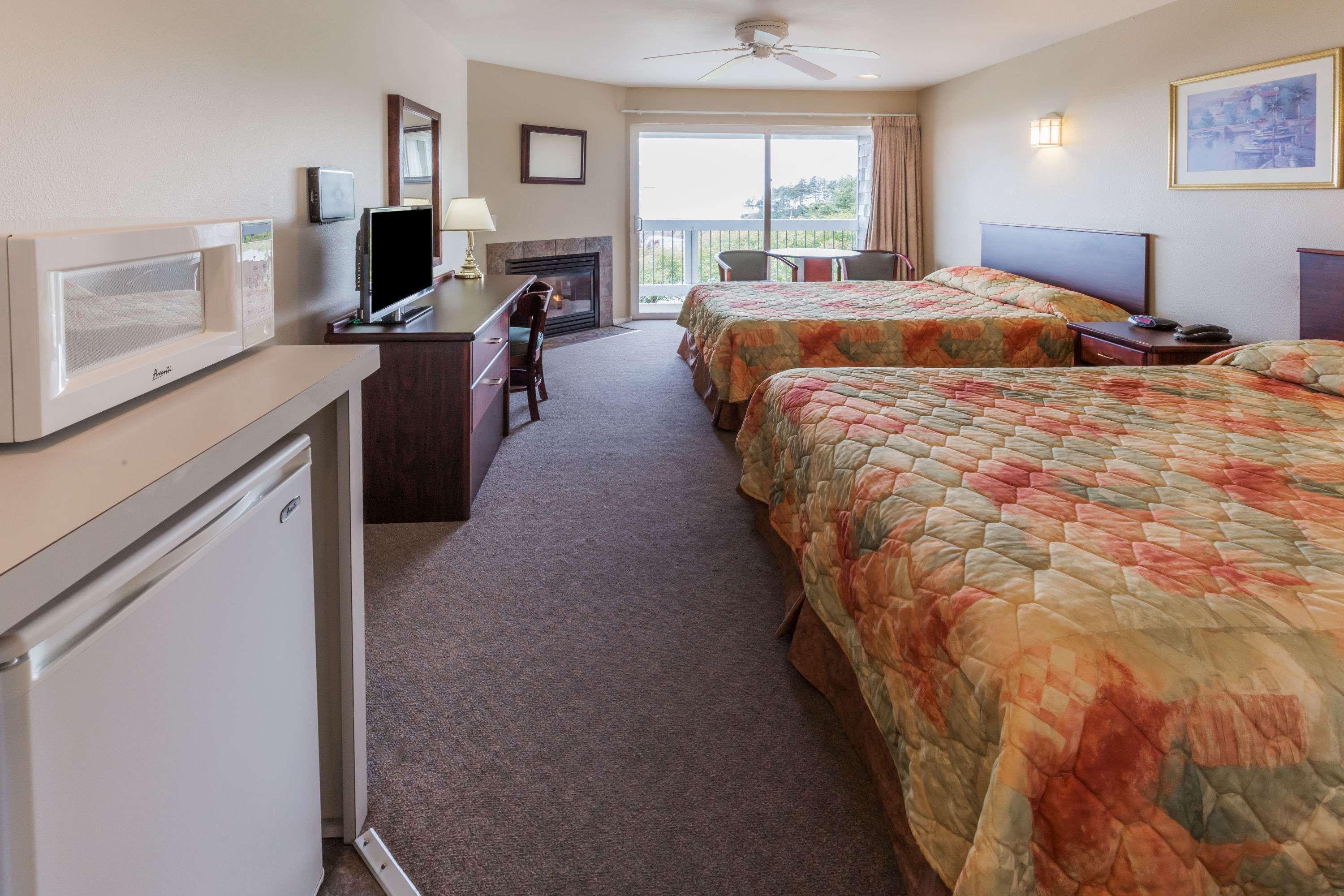 Travelodge By Wyndham Depoe Bay Exterior photo