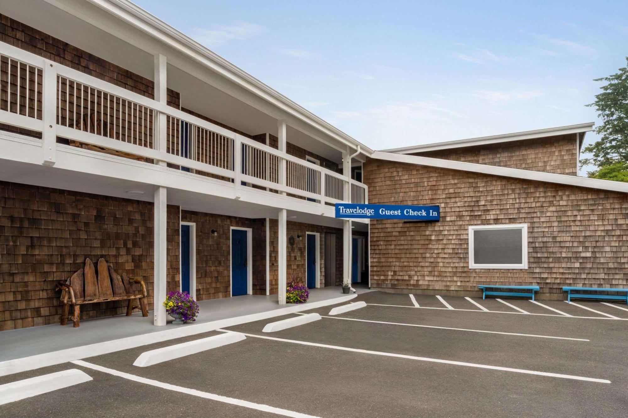 Travelodge By Wyndham Depoe Bay Exterior photo